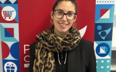 ¡Ya tenemos a una de las ganadoras del sorteo de San Valentín recogiendo su premio!