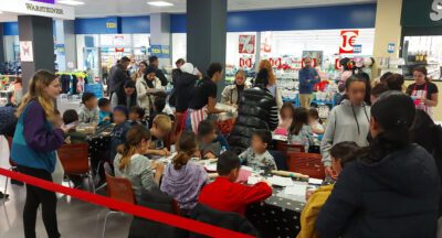 Éxito rotundo en el Taller de Decoración de Galletas ‘I Love Papá’ en la Plaza Central Calpe en celebración del Día del Padre