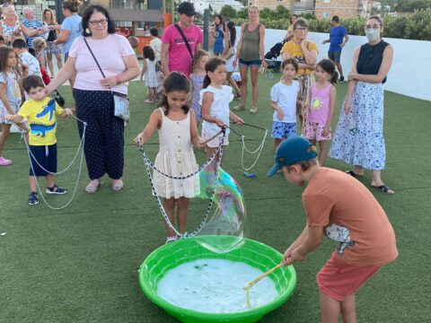 Taller de Pompas Gigantes de Jabón – Sambori